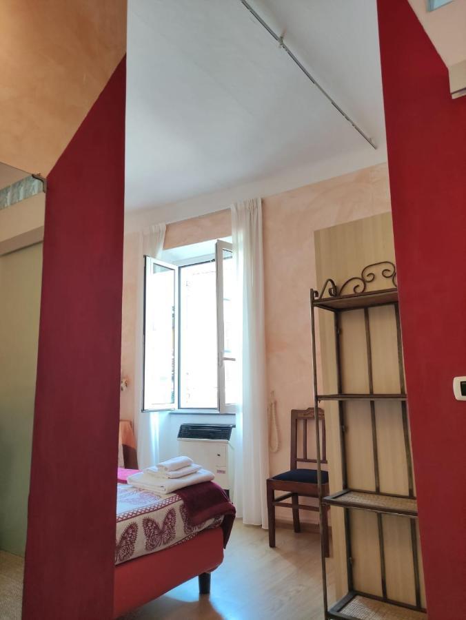 Hotel Glicine Ноли Екстериор снимка