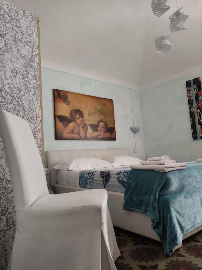 Hotel Glicine Ноли Екстериор снимка