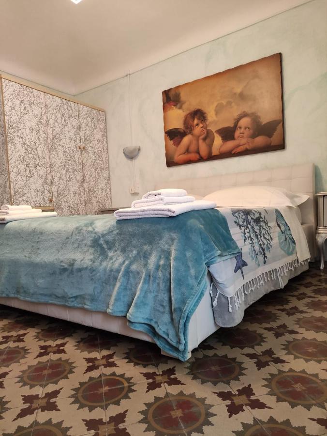 Hotel Glicine Ноли Екстериор снимка