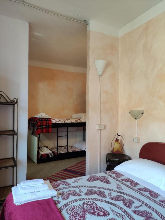 Hotel Glicine Ноли Екстериор снимка