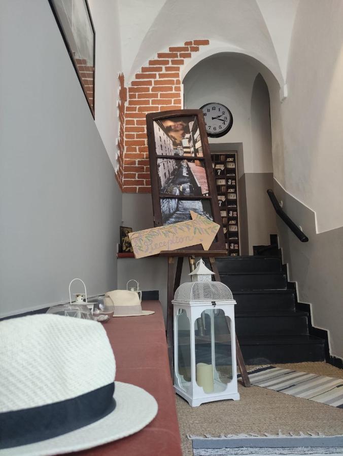 Hotel Glicine Ноли Екстериор снимка