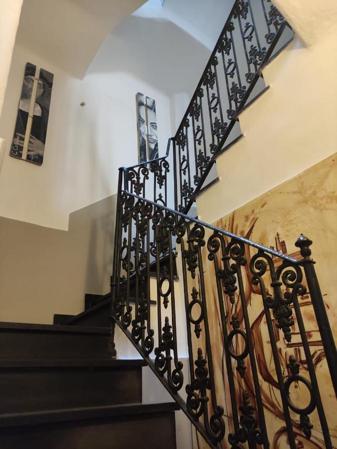 Hotel Glicine Ноли Екстериор снимка