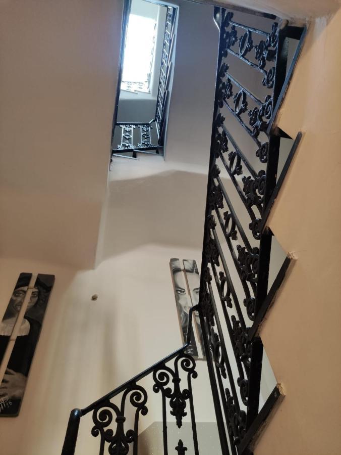 Hotel Glicine Ноли Екстериор снимка