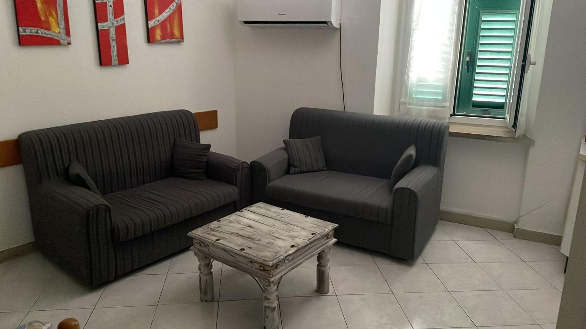 Hotel Glicine Ноли Екстериор снимка