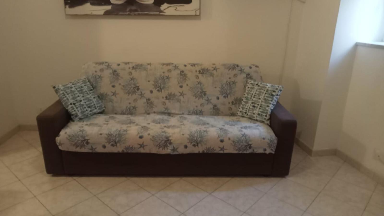 Hotel Glicine Ноли Екстериор снимка