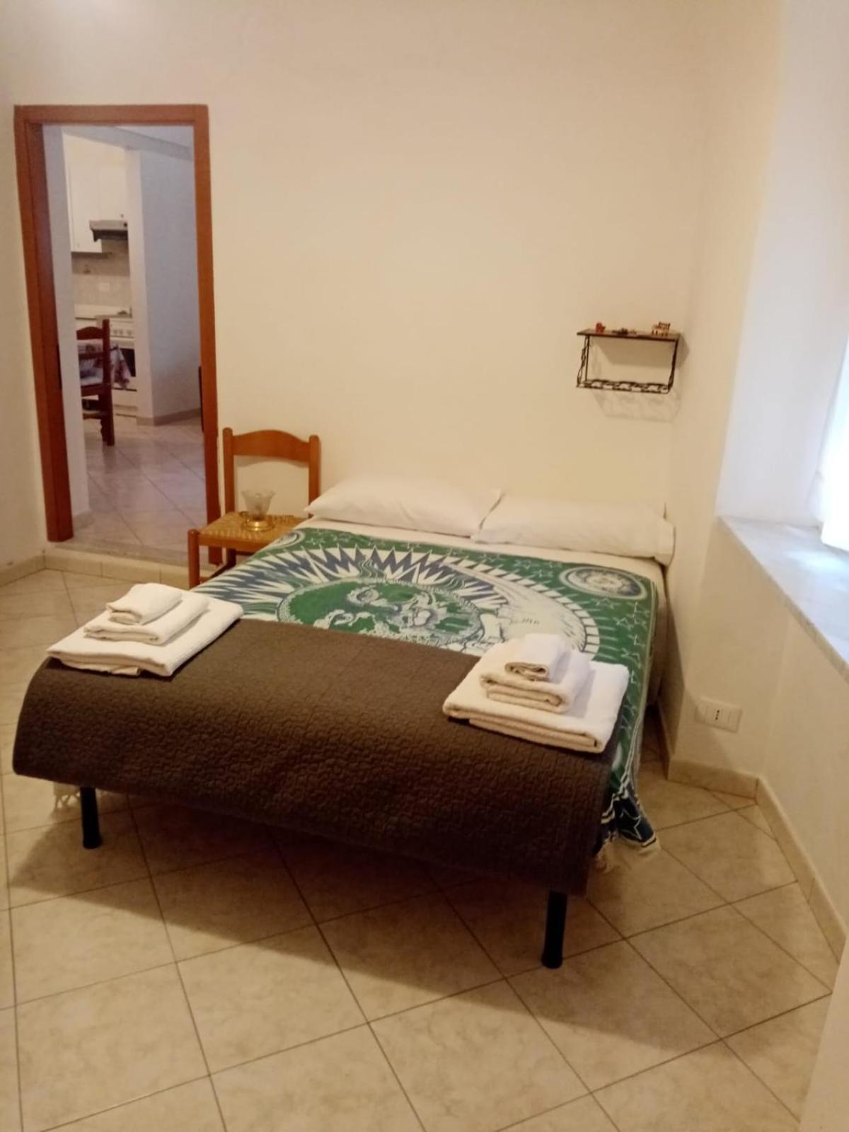 Hotel Glicine Ноли Екстериор снимка