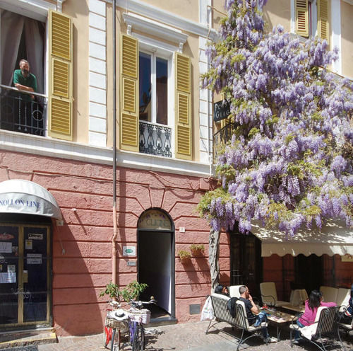 Hotel Glicine Ноли Екстериор снимка