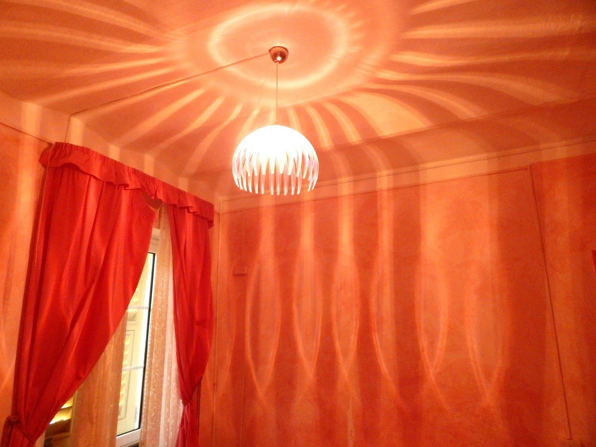 Hotel Glicine Ноли Екстериор снимка